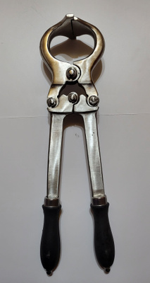 Щипцы для кастрации быков